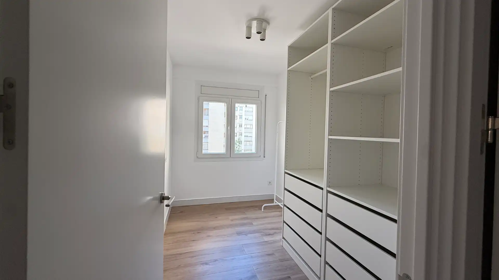 Schlafzimmer von Wohnung zum Verkauf in Reus mit Klimaanlage und Heizung