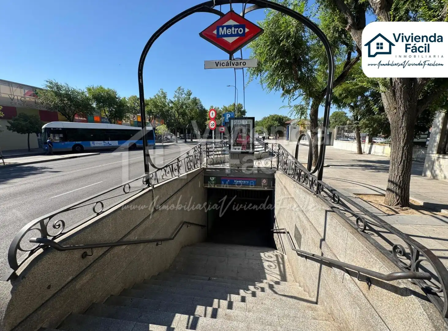 Vista exterior de Local en venta en Madrid con Aire acondicionado, Amueblado y Internet