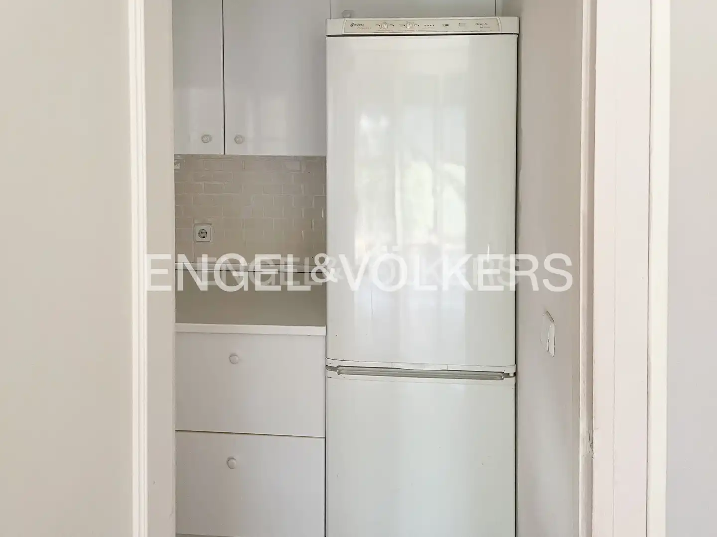 Kitchen of Flat for rent in Madrid  with Air Conditioner, Heating and Private garden