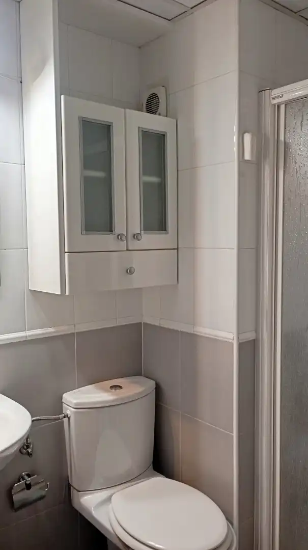 Baño de Piso de alquiler en Zaragoza con Aire acondicionado, Calefacción y Trastero