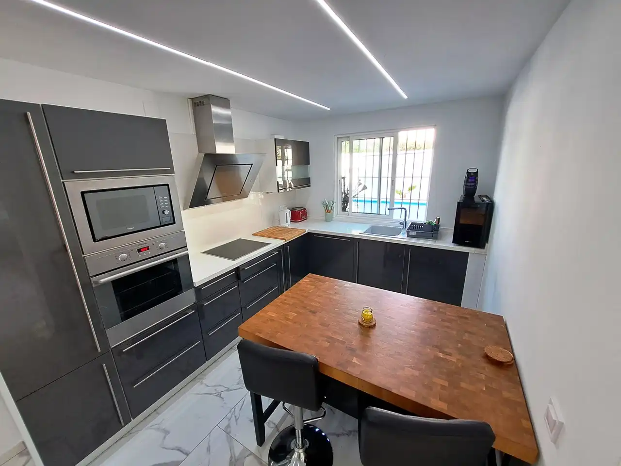 Cocina de Casa o chalet en venta en La Nucia con Aire acondicionado, Calefacción y Jardín privado