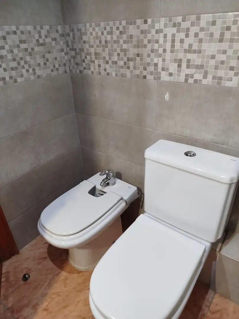 Baño de Piso en venta en Esparreguera con Calefacción