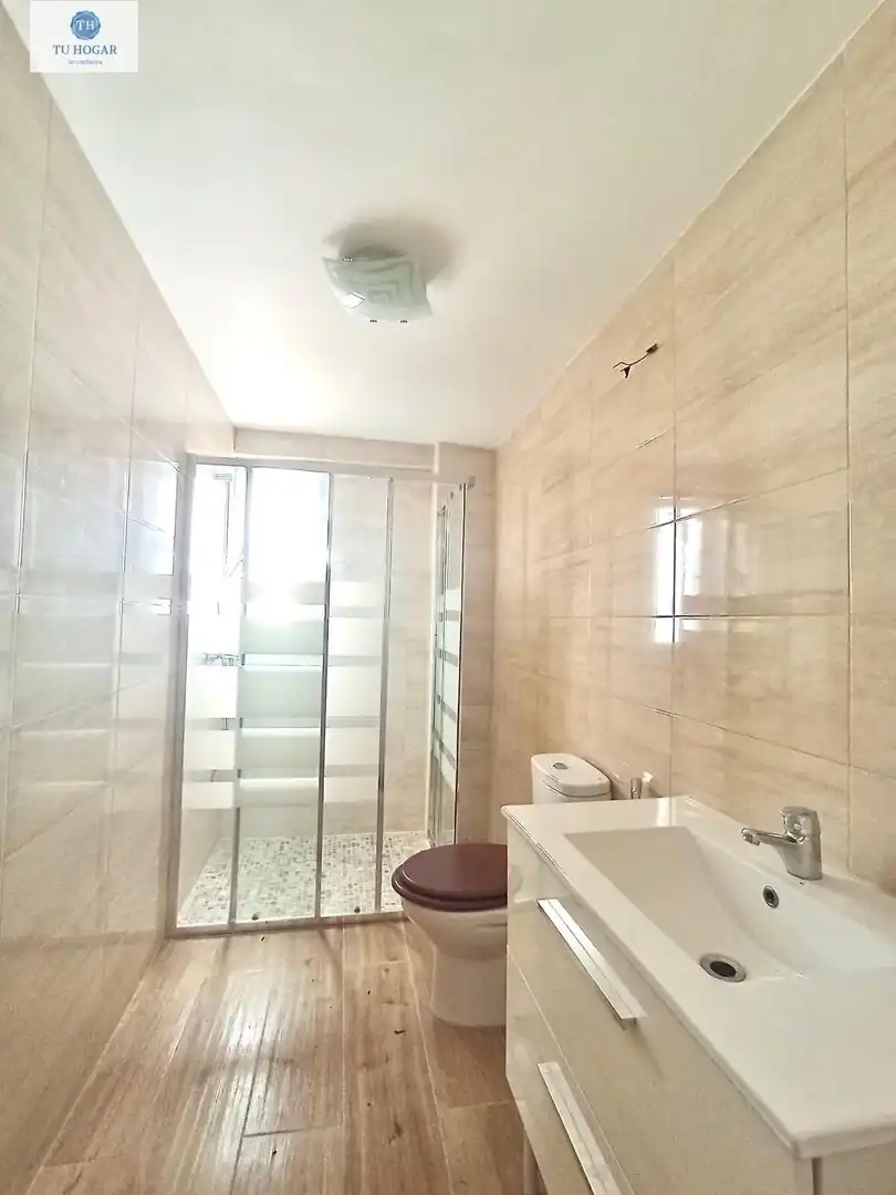 Bathroom of Detached homes for rent in Alcalá de Guadaira  with Terrace and Storage room