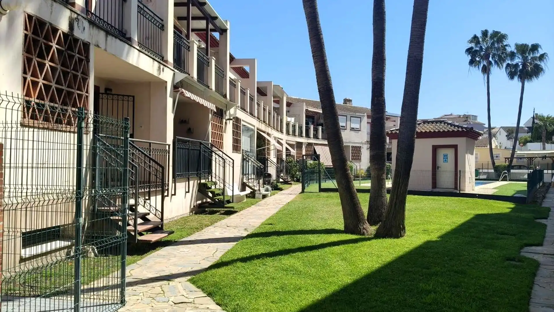 Exterior view of Houses for sale in Alhaurín de la Torre  with Air Conditioner, Terrace and Storage room