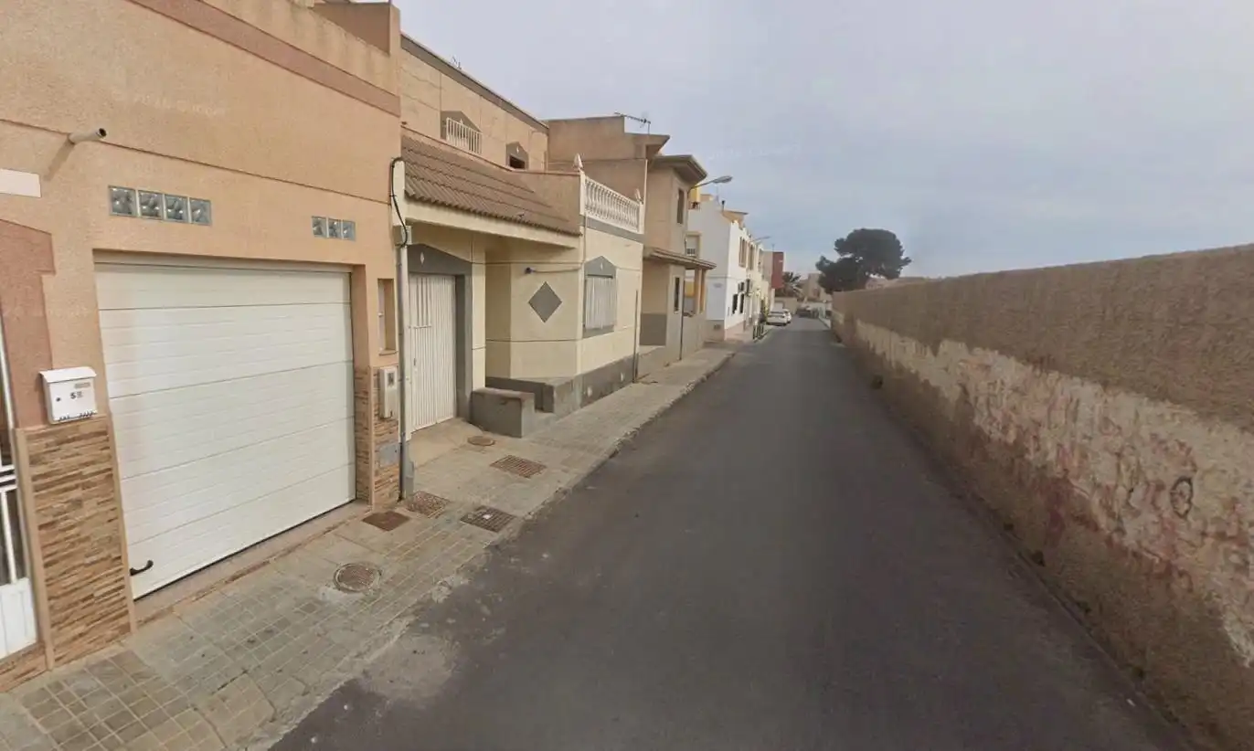 Vista exterior de Dúplex en venta en Almería