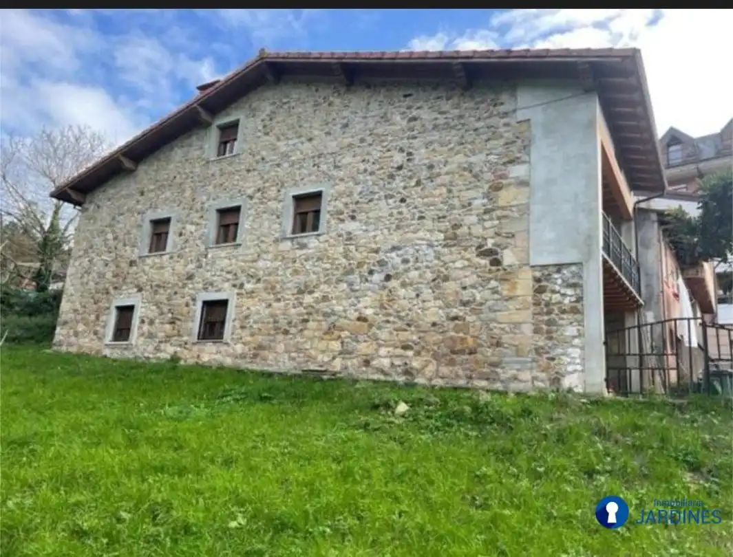Casa amb jardí en venda a Limpias, imagen 2