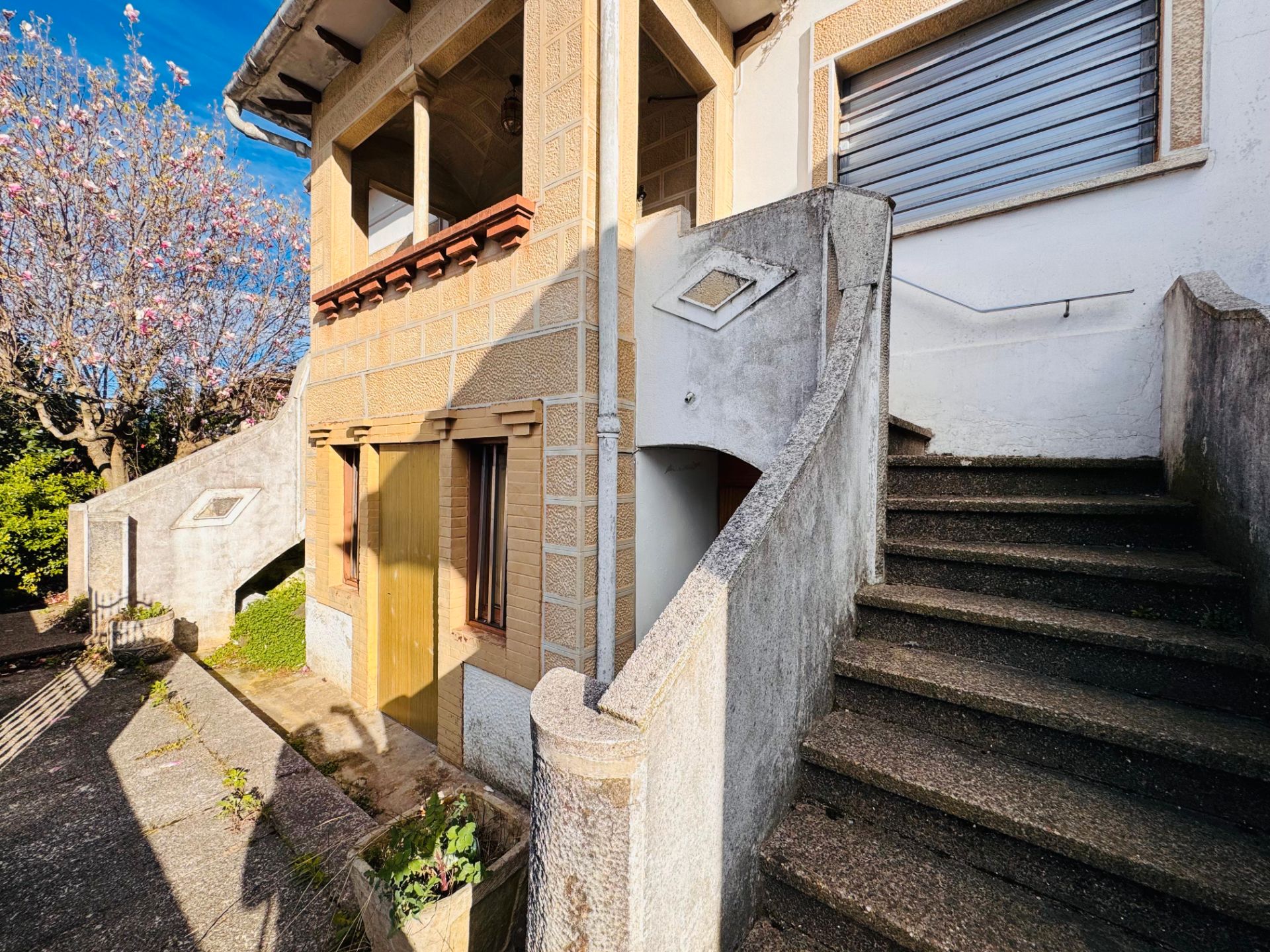 Vista exterior de Casa o chalet en venta en Les Planes d'Hostoles con Jardín privado, Terraza y Balcón