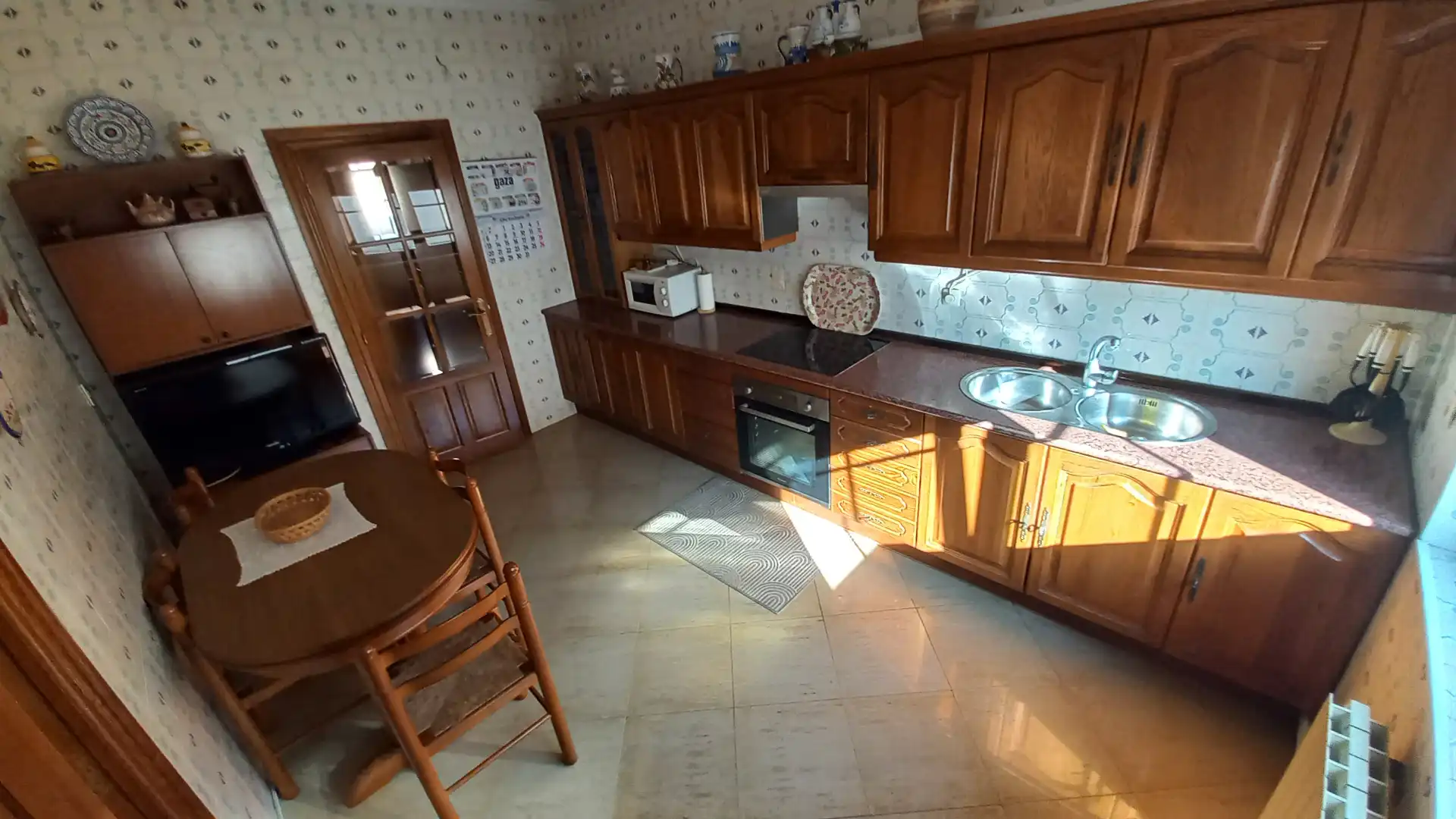 Kitchen of Houses for sale in Moraleja del Vino