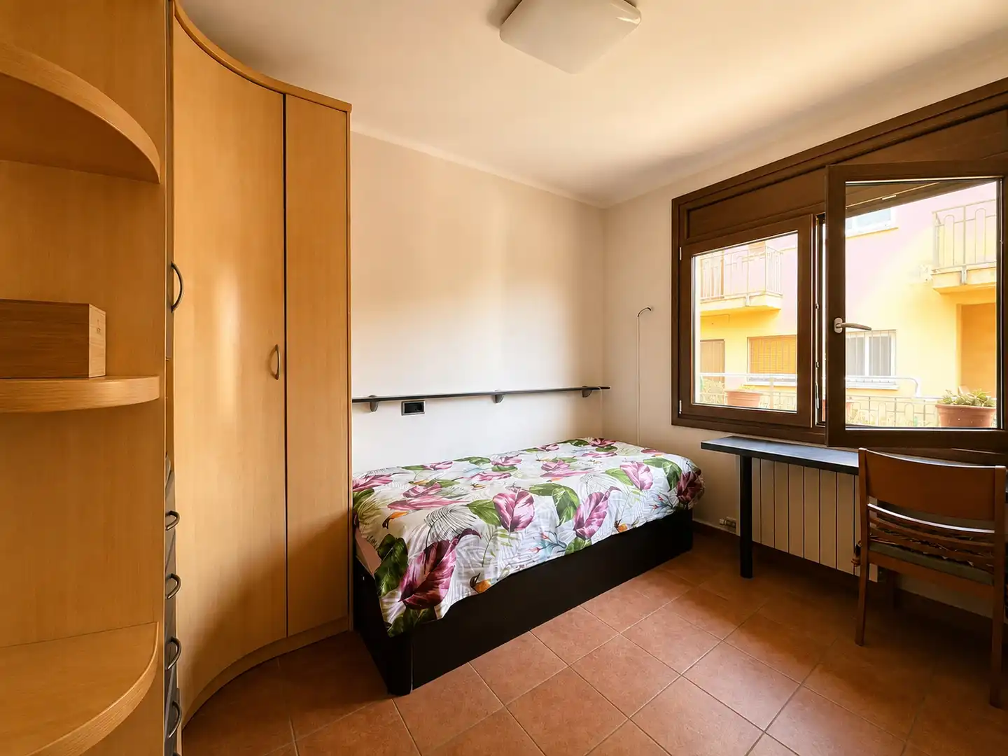 Habitación de Casa o chalet en venta en Palau-solità i Plegamans con Aire acondicionado, Calefacción y Jardín privado