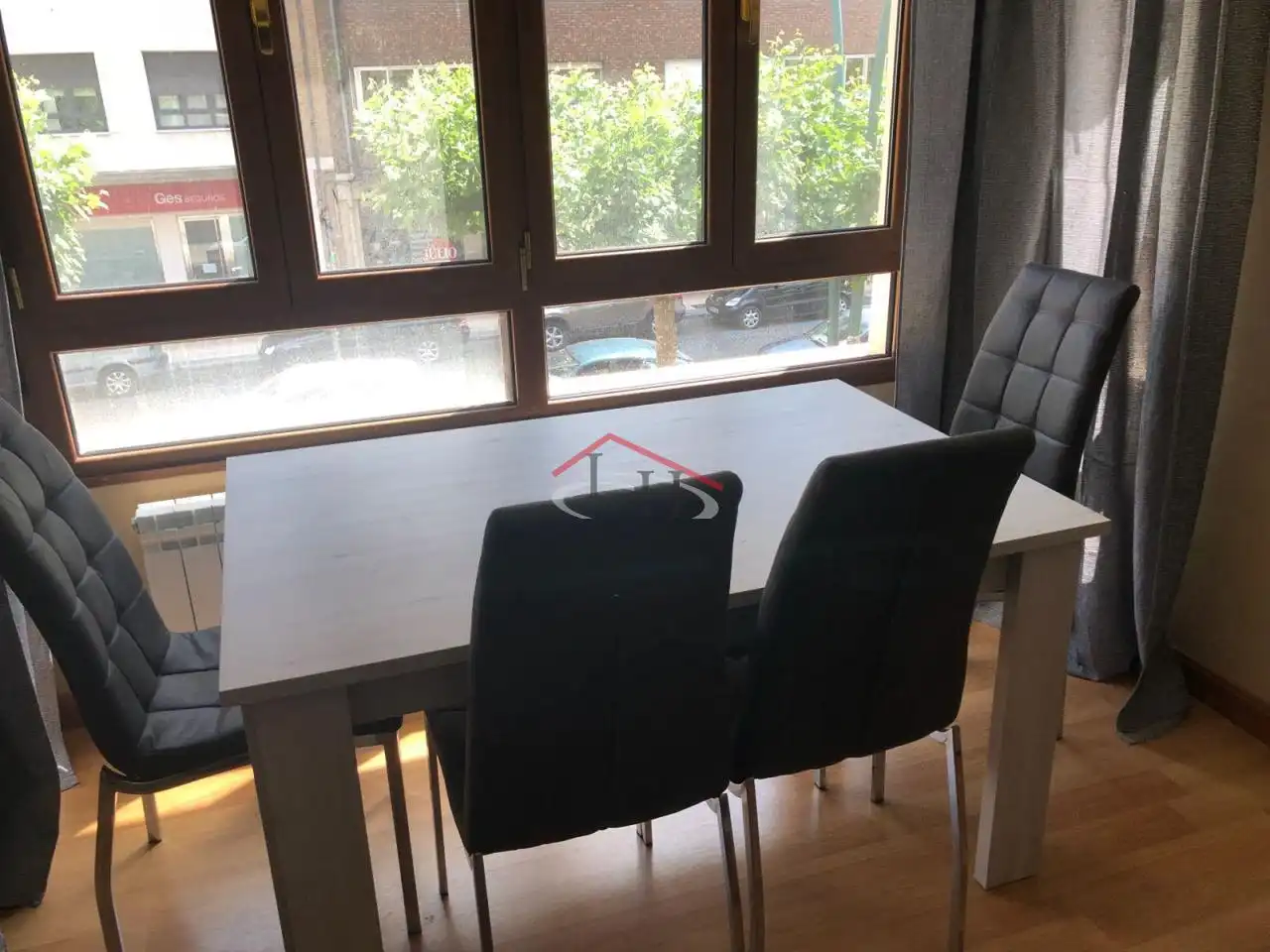 Esszimmer von Wohnungen zur Miete in León Capital  mit Heizung, Parkett und Abstellraum