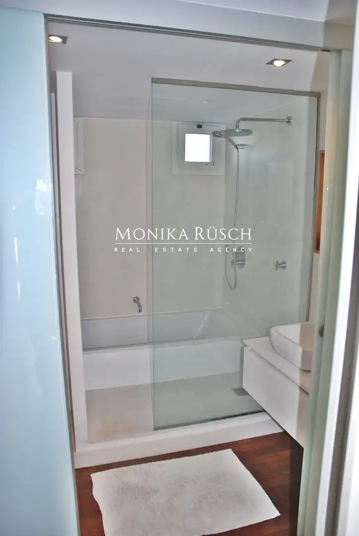 Bathroom of Flat for rent in Castelldefels  with Air Conditioner, Heating and Private garden