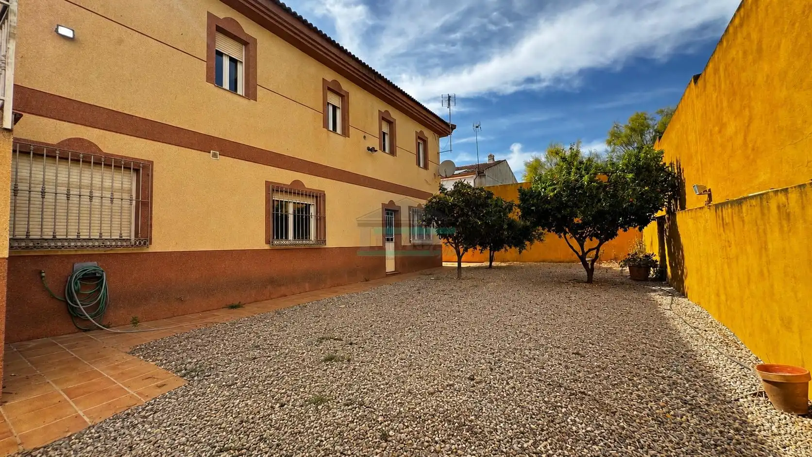 Vista exterior de Casa o chalet en venta en Láchar con Jardín privado, Terraza y Piscina