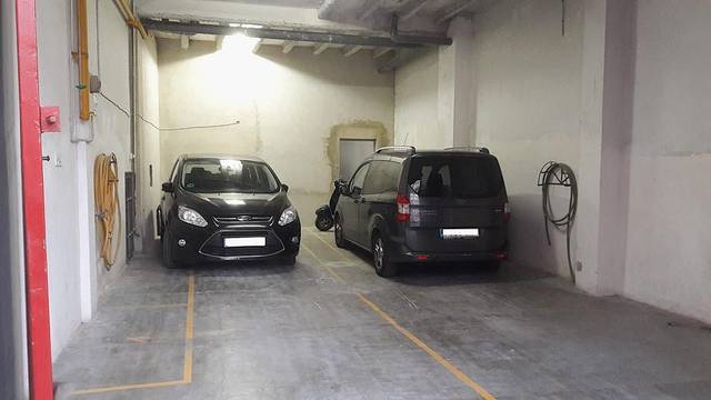 Local comercial en Alquiler en El Cabanyal - El Canyamelar