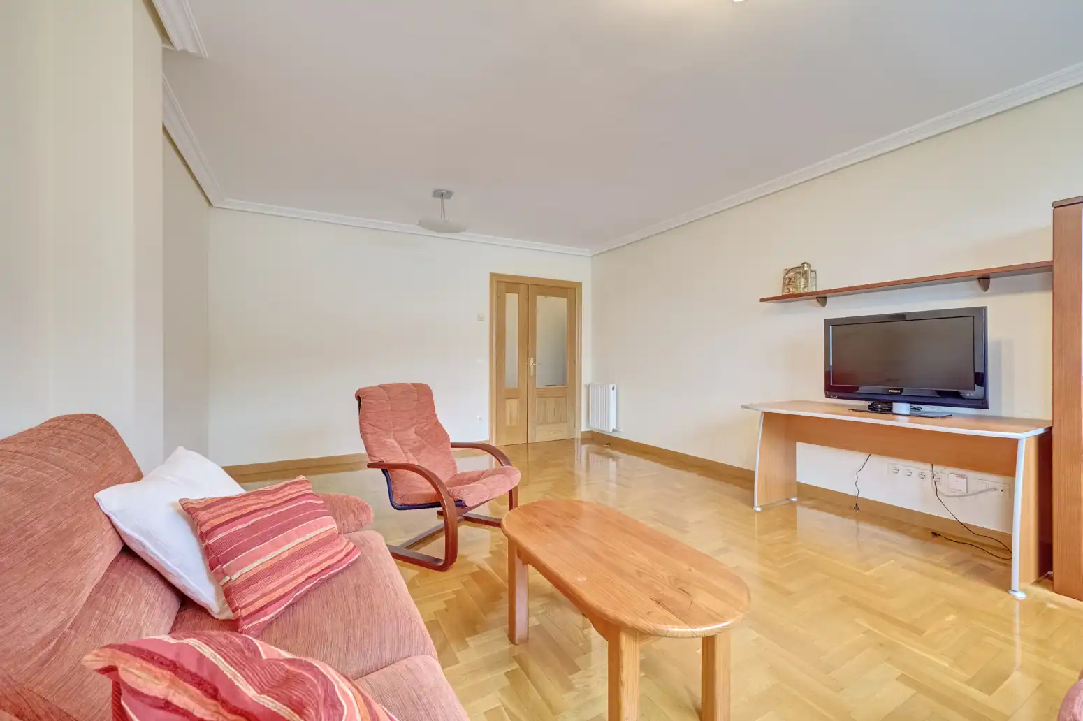 Sala de estar de Piso en venta en Berrioplano / Berriobeiti con Calefacción, Parquet y Trastero