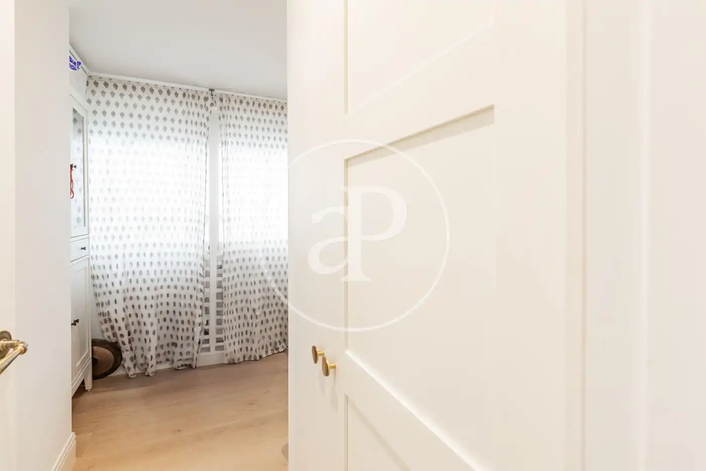 Bedroom of Flat for sale in Madrid  with Air Conditioner, Heating and Storage room