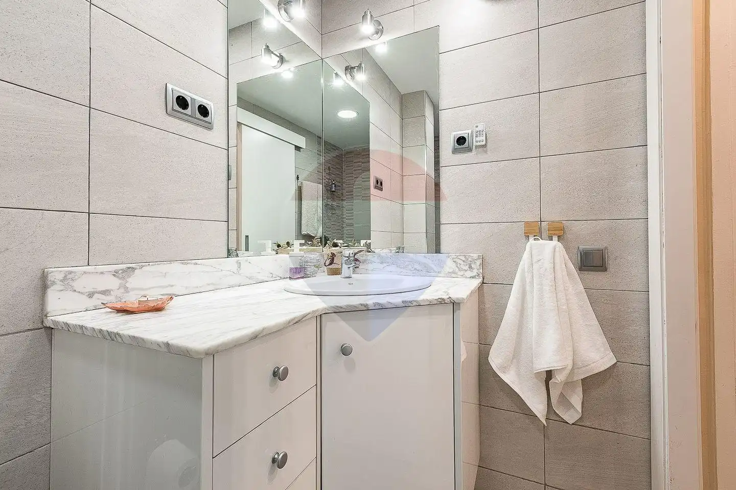 Baño de Piso en venta en Barcelona con Aire acondicionado, Calefacción y Balcón
