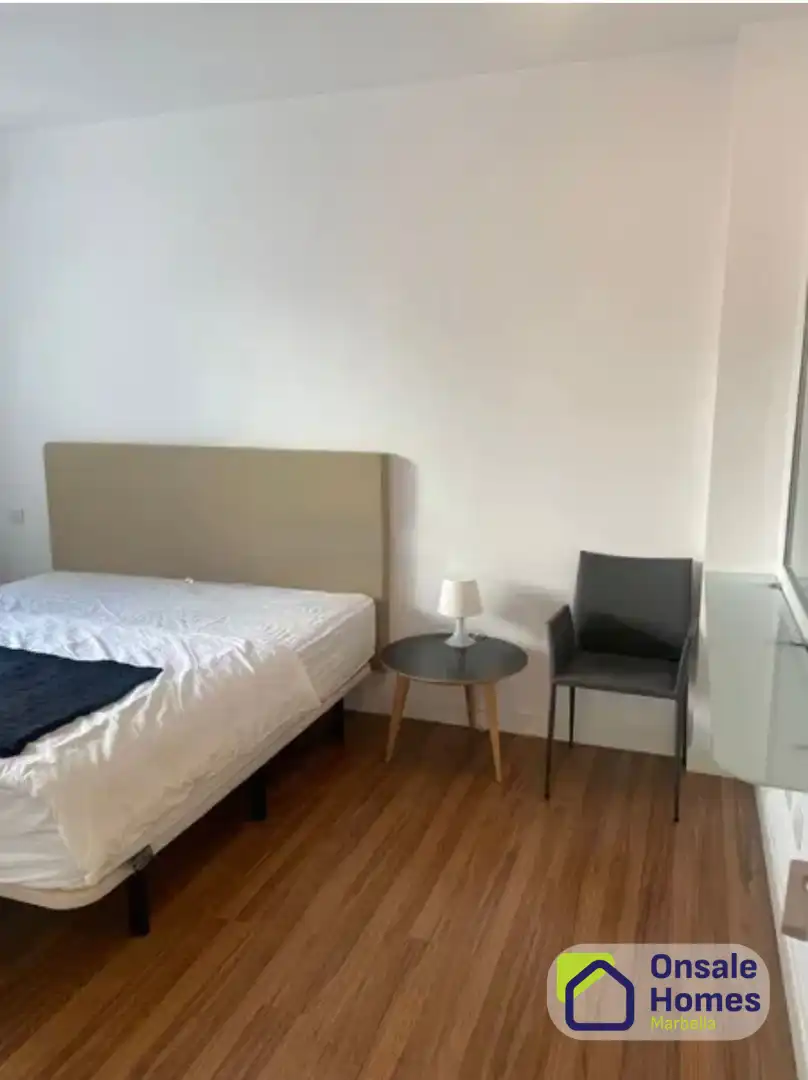 Schlafzimmer von Wohnung zum Verkauf in Marbella mit Klimaanlage, Terrasse und Abstellraum
