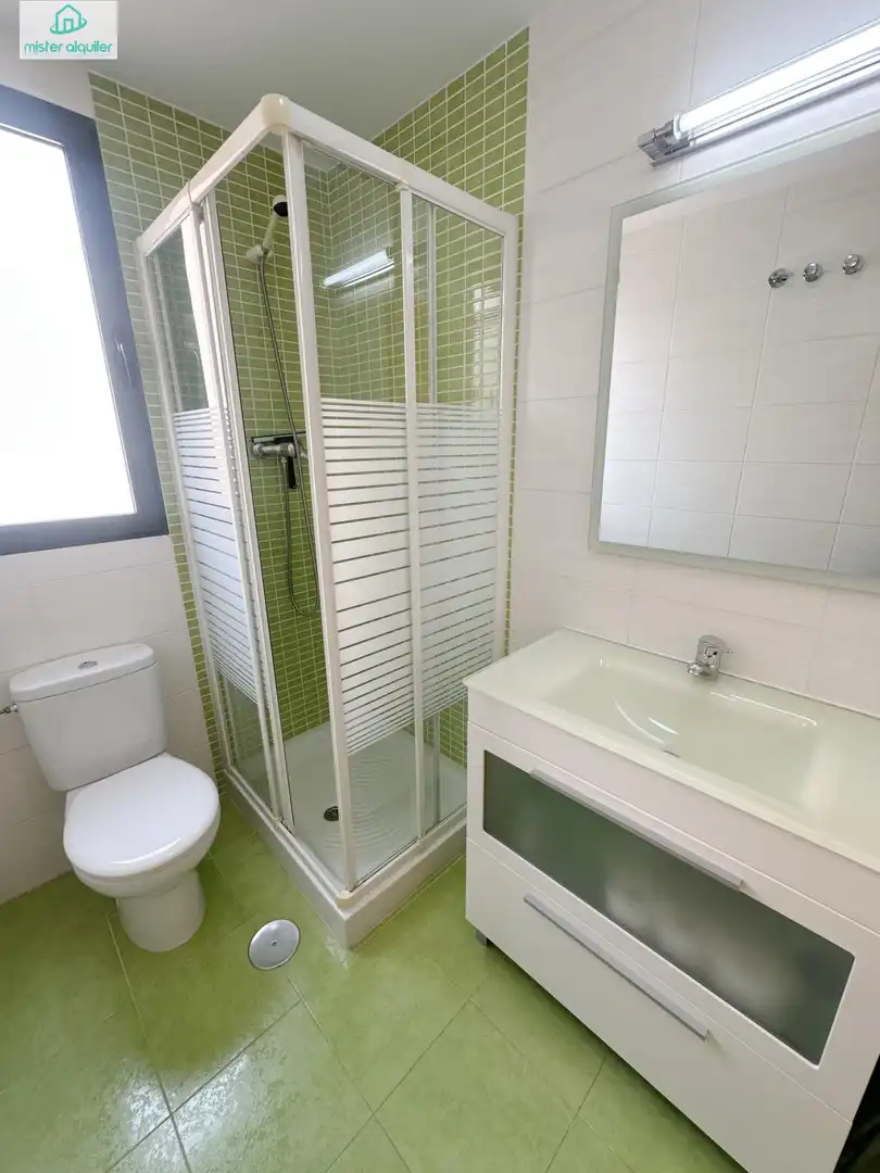 Bathroom of Apartments for rent in El Campello  with Air Conditioner, Heating and Private garden