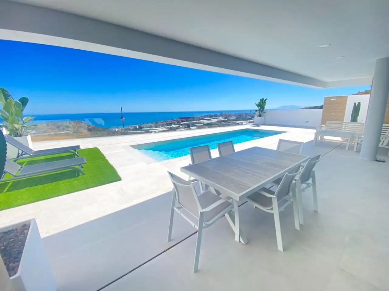 Terrassa de Casa o xalet en venda en Torrox amb Aire condicionat, Calefacció i Jardí privat
