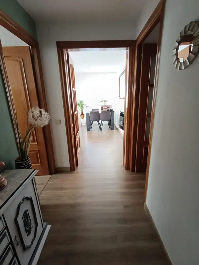 Wohnung zur Miete in Parets del Vallès mit Heizung, Parkett und Terrasse