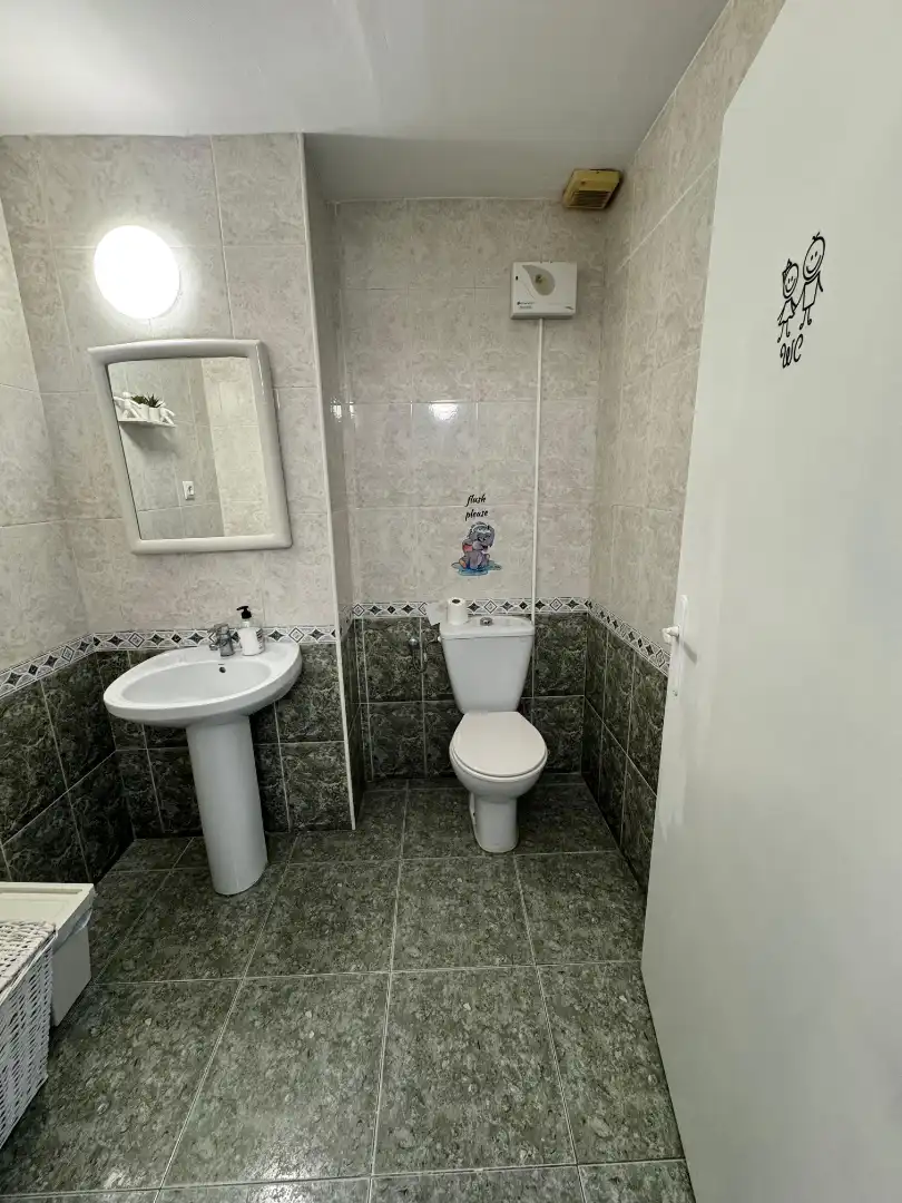 Badezimmer von Geschaftsraum zur Miete in Valencia