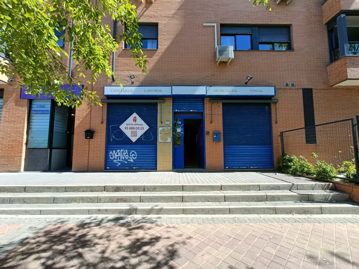 Local en venda a Calle Oslo, Parque Oeste - Fuente Cisneros