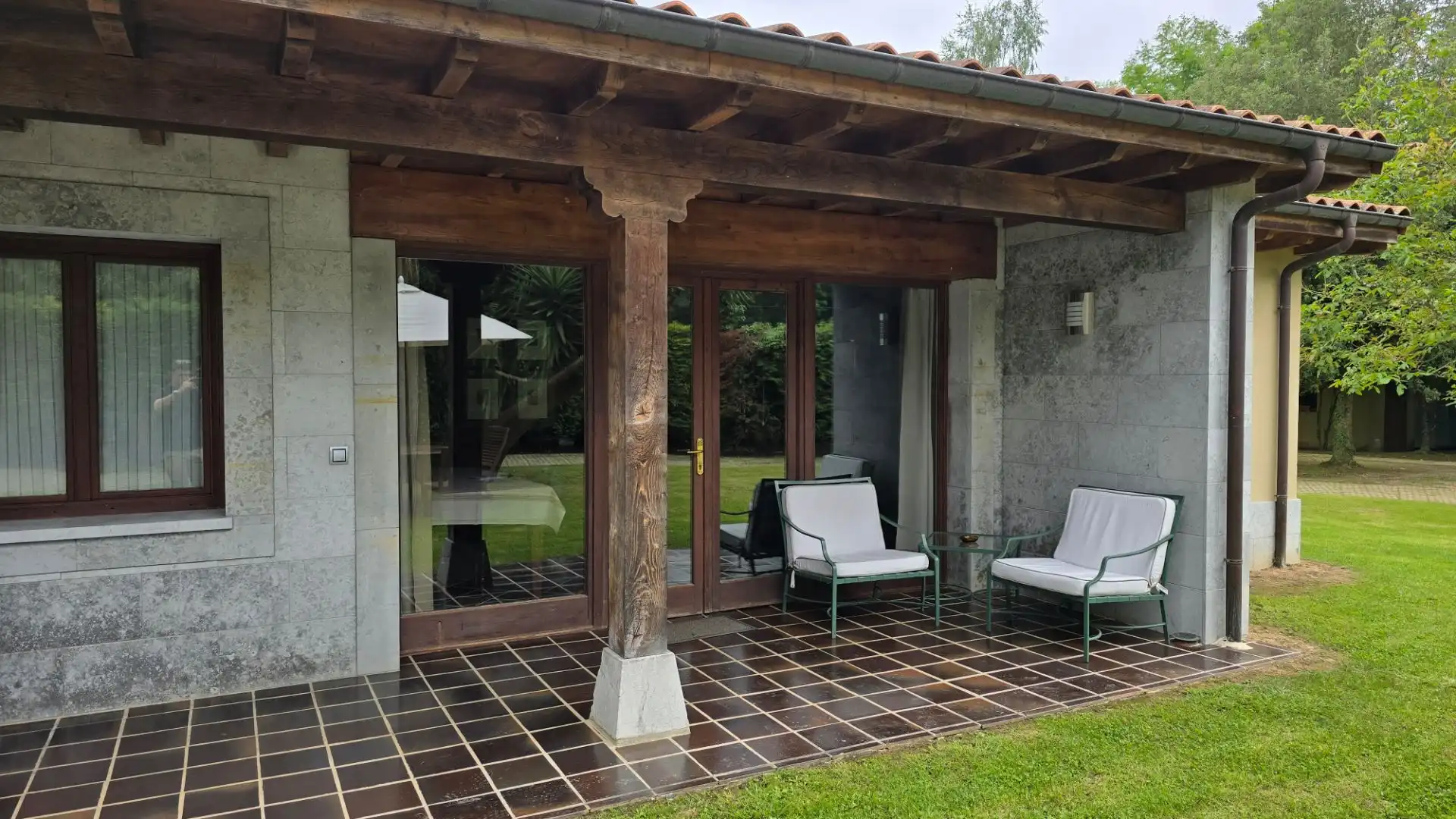 Terrassa de Casa o xalet en venda en Llanes amb Calefacció, Jardí privat i Piscina