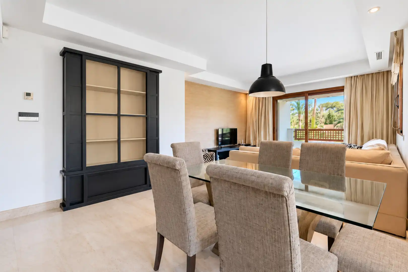 Esszimmer von Wohnungen zum Verkauf in Marbella mit Klimaanlage, Terrasse und Schwimmbad