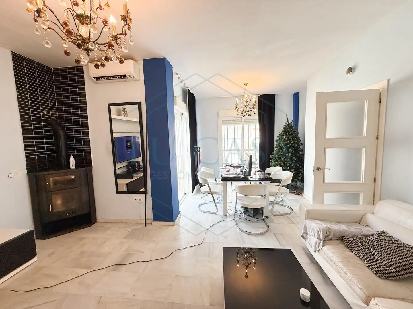 Sala d'estar de Casa o xalet en venda en Puerto Real amb Aire condicionat, Calefacció i Jardí privat