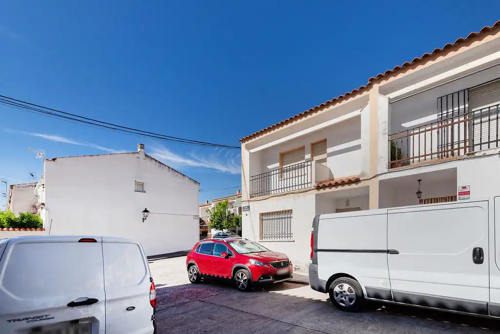 Exterior view of Single-family semi-detached for sale in Alcaudete de la Jara