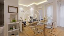 Living room of Flat to rent in  Madrid Capital  with Air Conditioner, Heating and Furnished