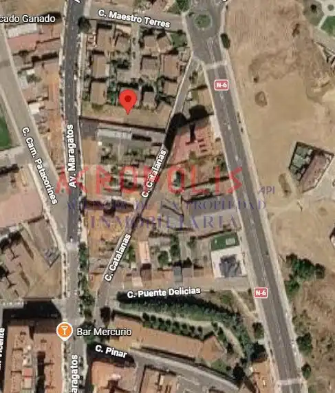 Terreno residencial en venta en Calle Catalanas