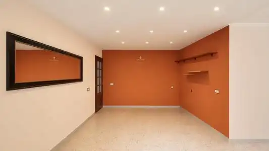 Wohnung zum Verkauf in Sabadell mit Klimaanlage, Terrasse und Balkon