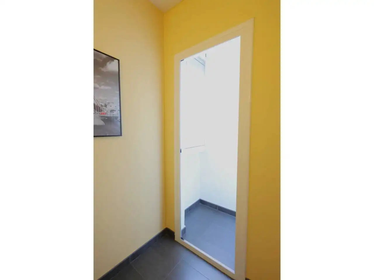 Flat for sale in L'Hospitalet de Llobregat  with Air Conditioner and Balcony