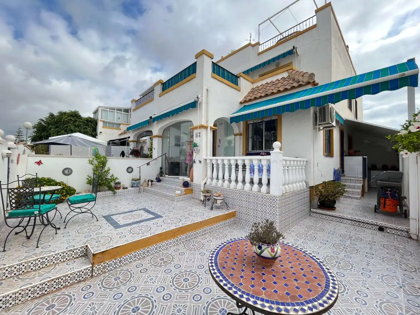Exterior view of Duplexes for sale in Orihuela  with Air Conditioner, Heating and Terrace