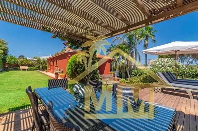 Villa con piscina in vendita a Carrer Llevant de Punta Prima 24, imagen 5