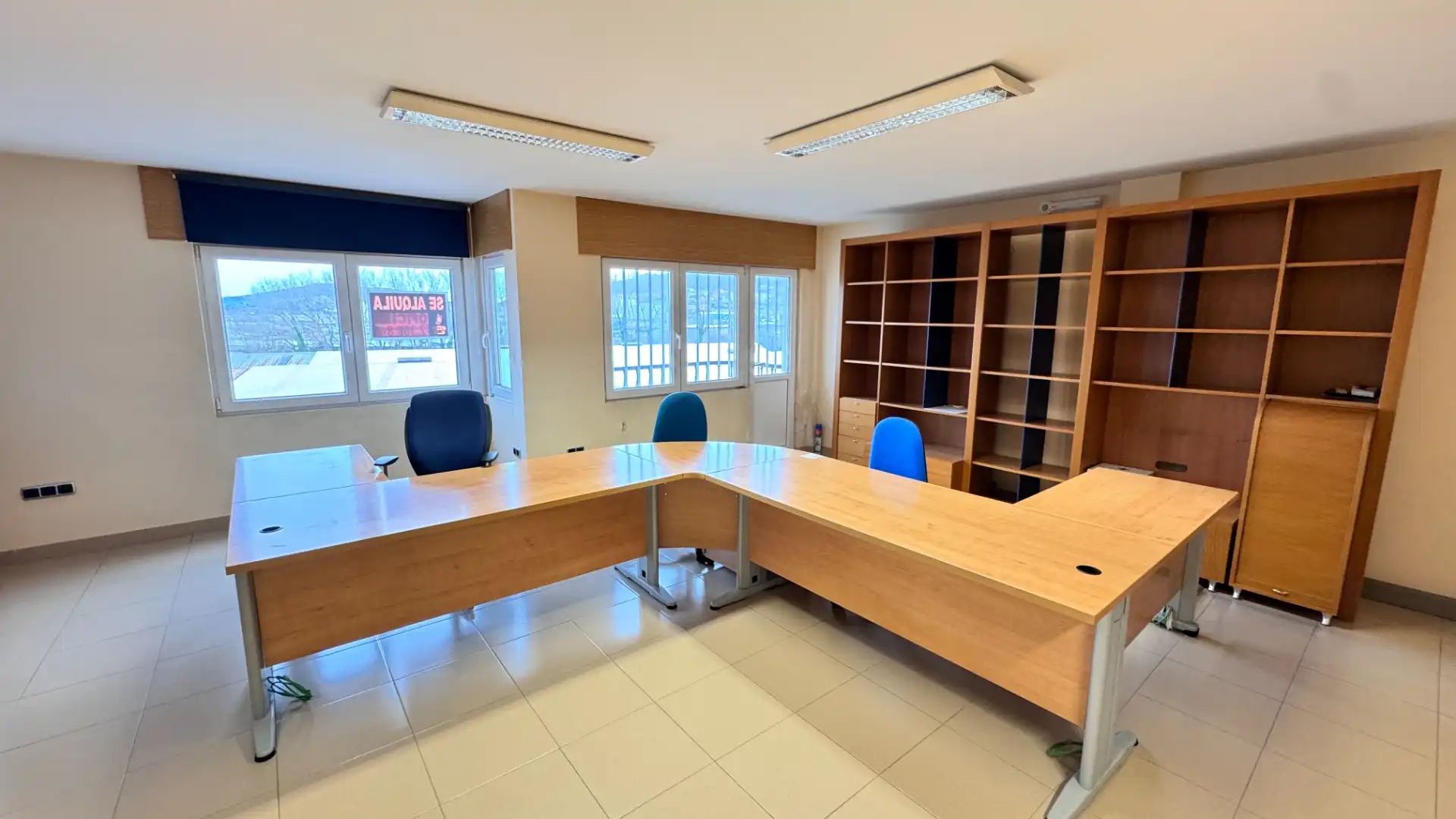 Büro zur Miete in Arteixo mit Terrasse, Möbliert und Balkon