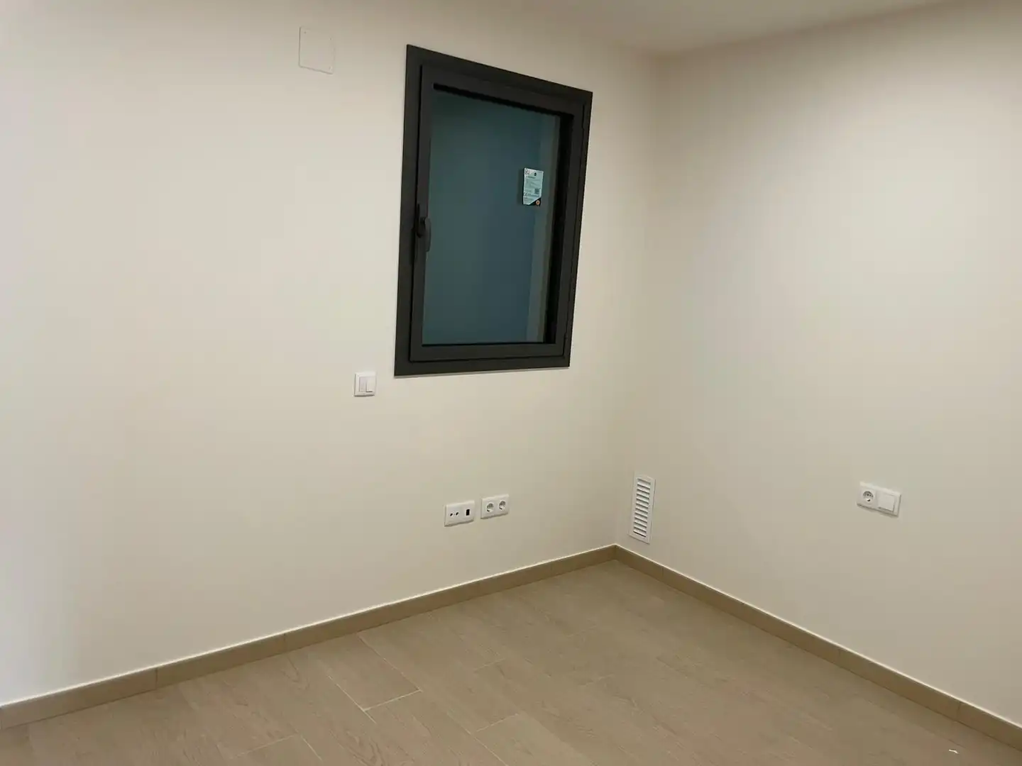 Appartamento con terrazza in vendita a Carrer de Cèsar Martinell i Brunet 19, imagen 7