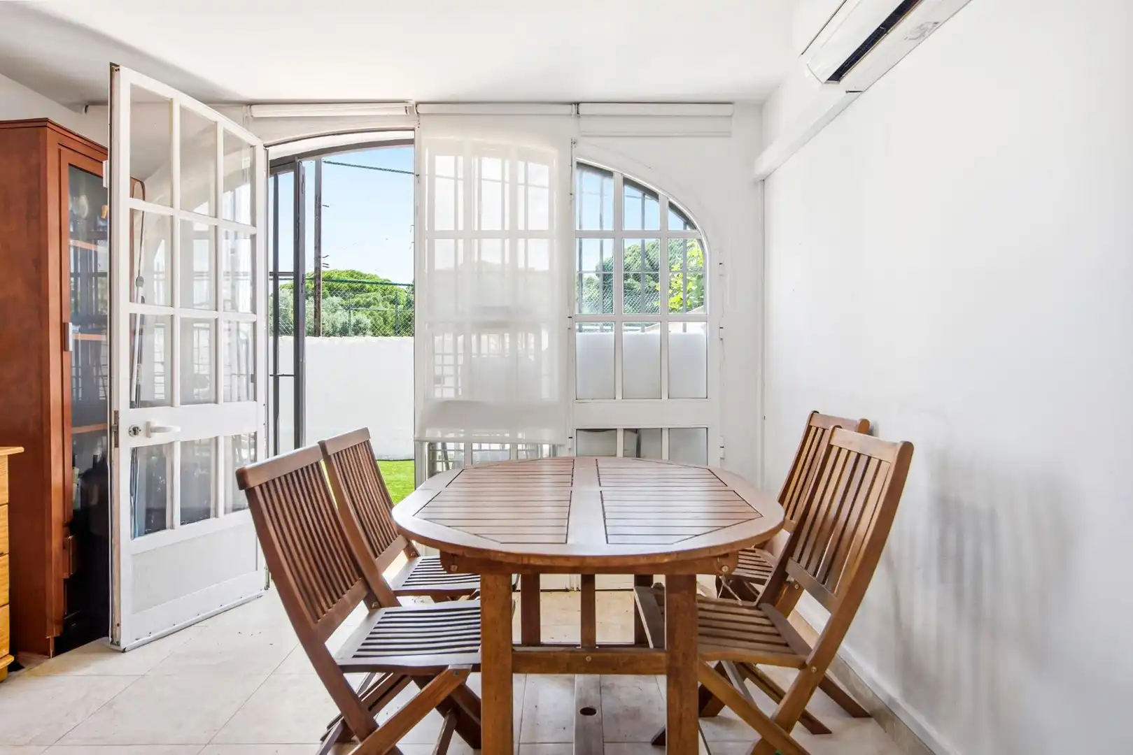 Terraza de Casa o chalet en venta en Chiclana de la Frontera con Aire acondicionado, Calefacción y Jardín privado