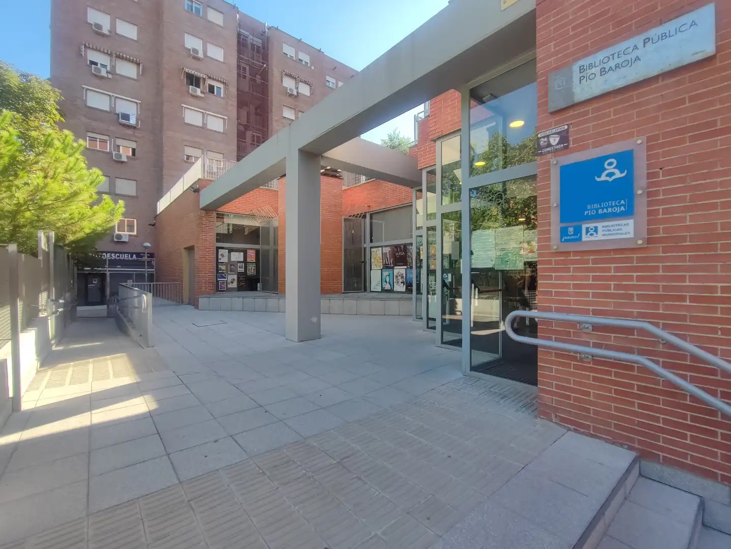 Vista exterior de Piso en venta en Madrid con Aire acondicionado, Calefacción y Jardín privado