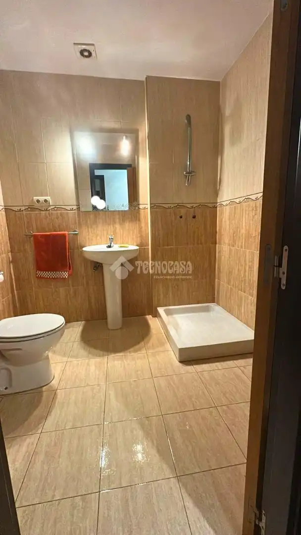 Bany de Àtic en venda en Chiclana de la Frontera amb Terrassa