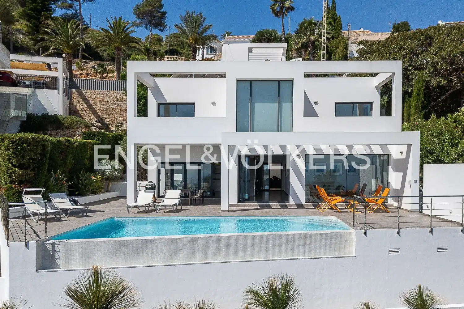 Vista exterior de Casa o xalet en venda en Jávea / Xàbia amb Aire condicionat, Calefacció i Jardí privat