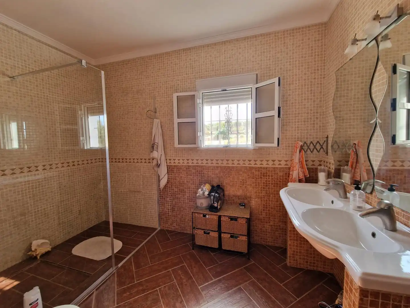 Baño de Finca rústica en venta en Algar con Aire acondicionado