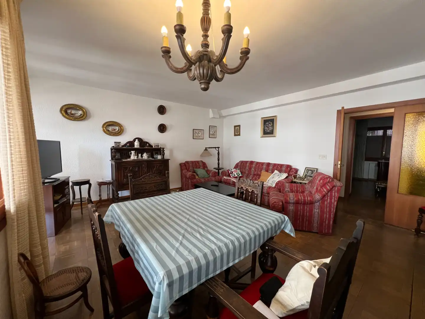 Wohnzimmer von Wohnung zum Verkauf in Jaca mit Abstellraum und Balkon