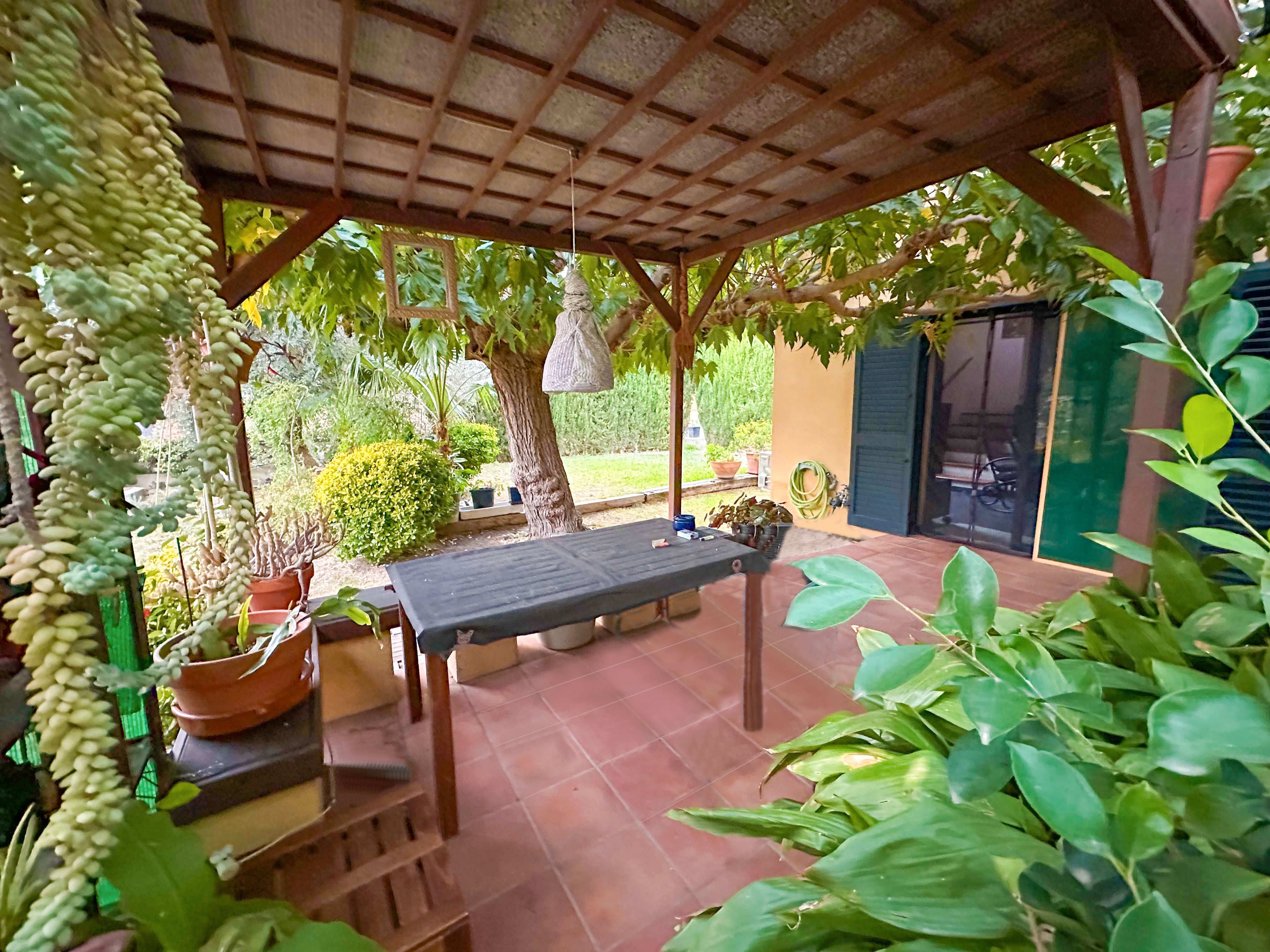 Terrassa de Casa o xalet en venda en Sant Miquel de Fluvià amb Aire condicionat, Calefacció i Jardí privat