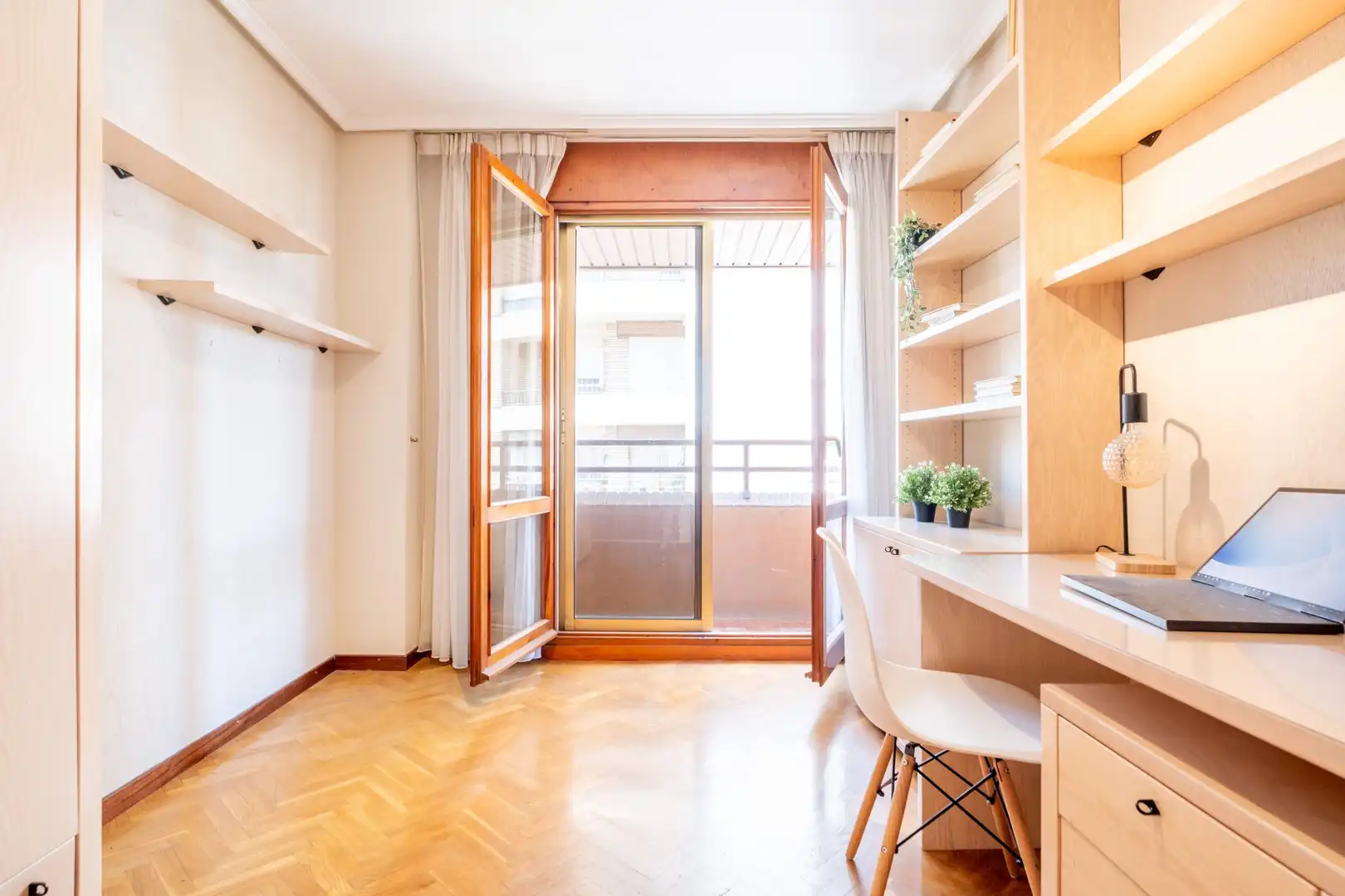 Balcony of Flat for sale in Zaragoza  with Air Conditioner, Heating and Terrace