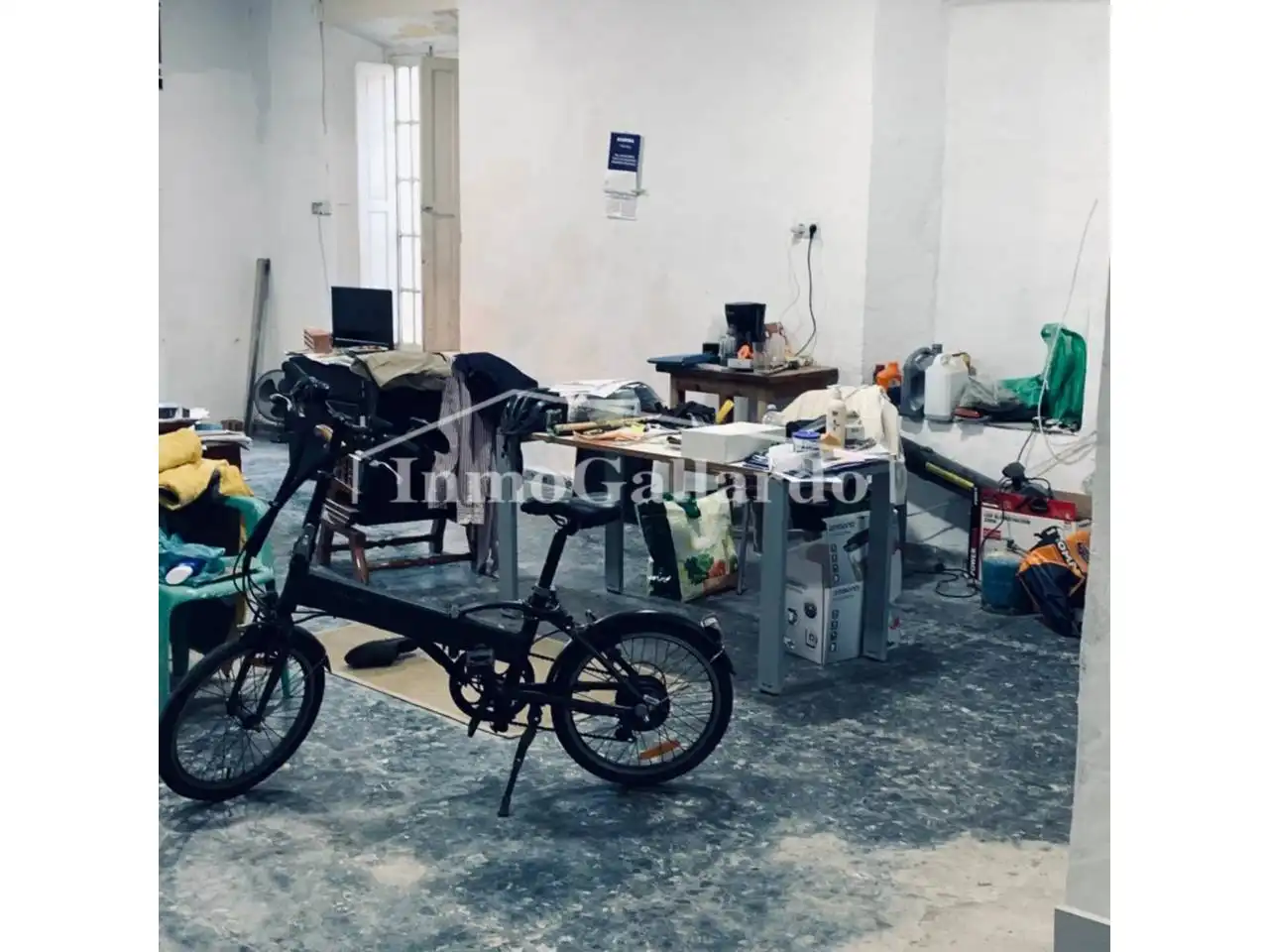 Local comercial de lloguer a Este, imagen 6