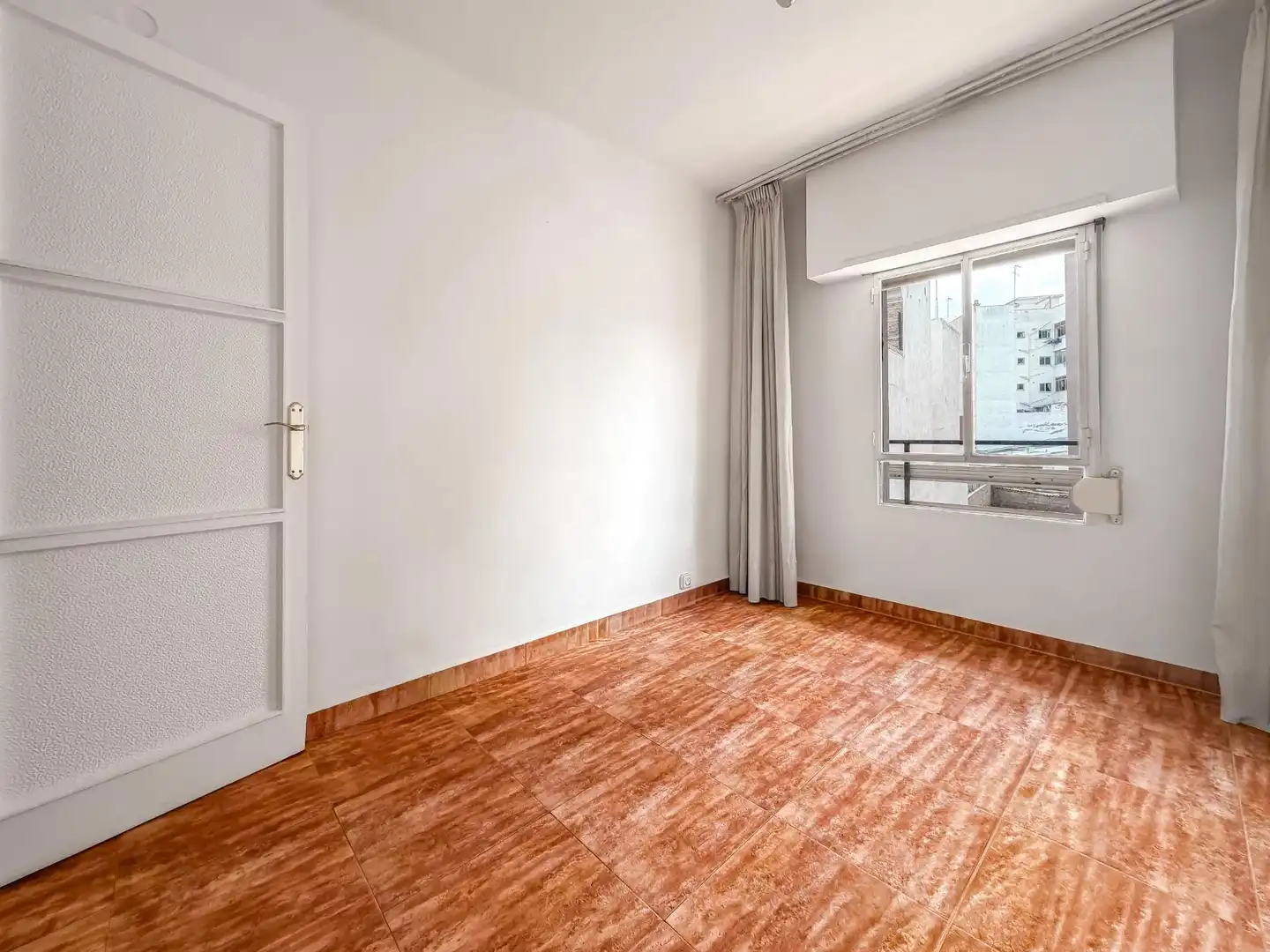 Habitación de Piso en venta en Burjassot con Balcón