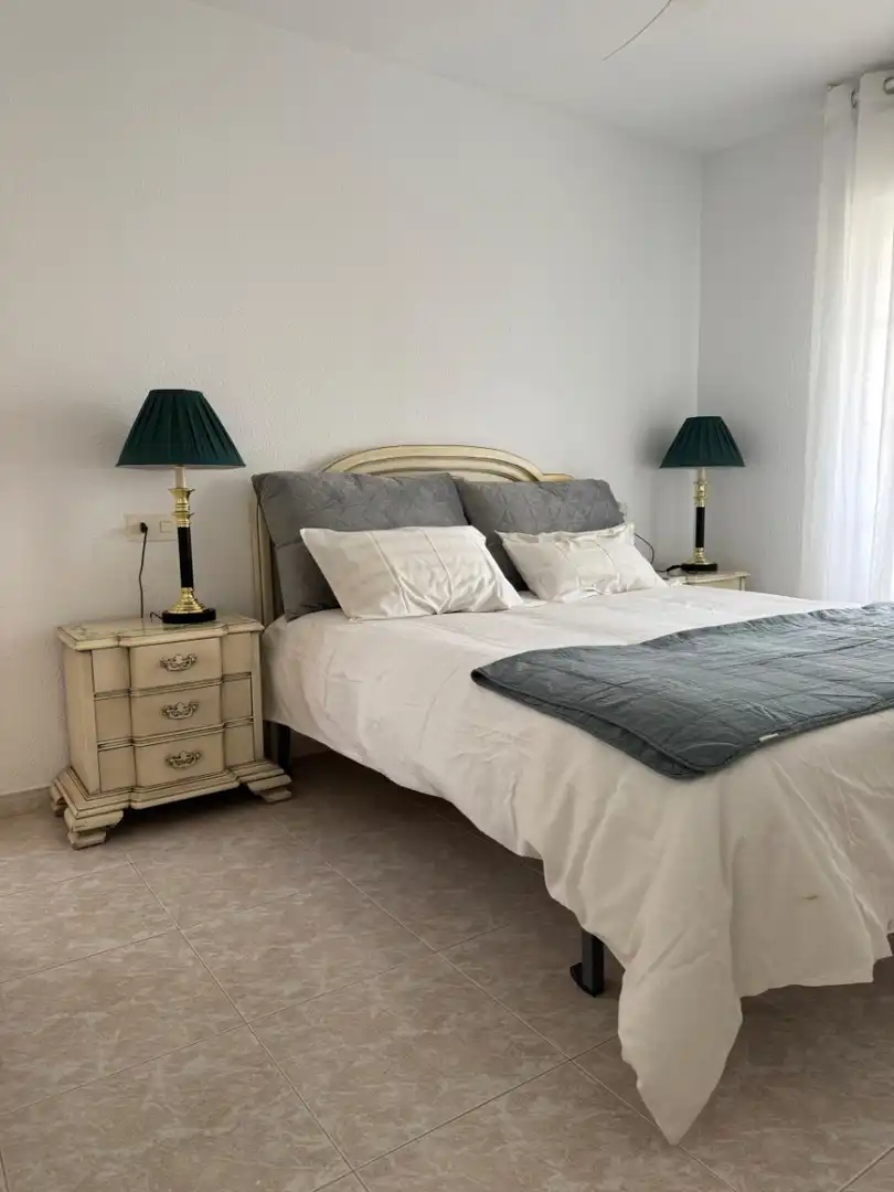 Schlafzimmer von Haus oder Chalet zur Miete in L'Alfàs del Pi mit Klimaanlage, Heizung und Privatgarten
