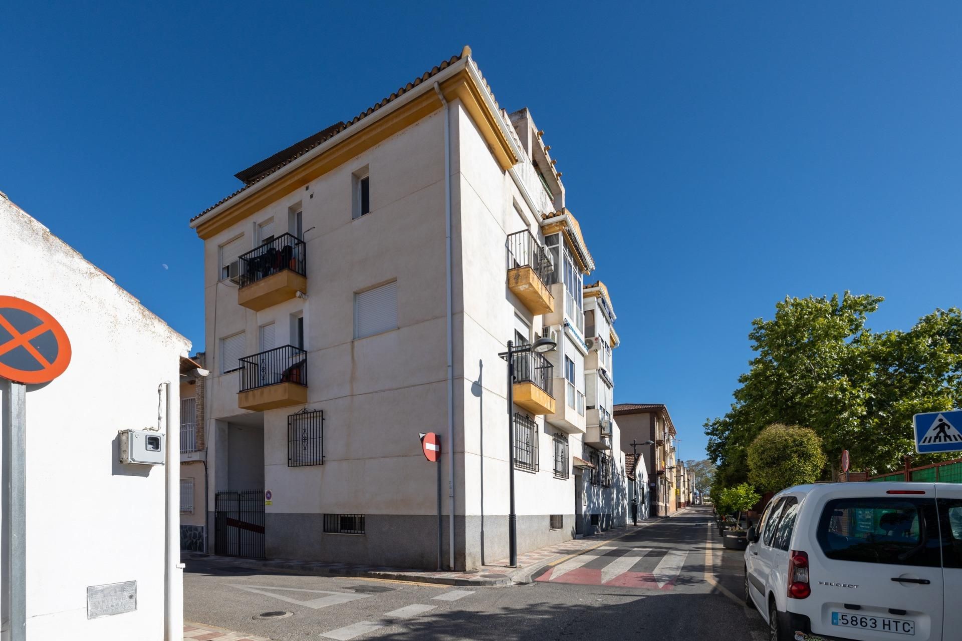 Außenansicht von Wohnungen zum verkauf in Armilla mit Klimaanlage, Heizung und Balkon